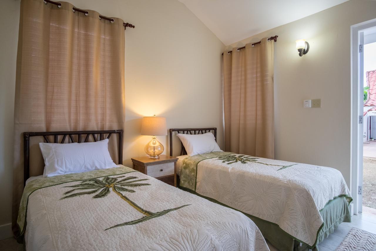 רנאוויי ביי Sunspot Villa מראה חיצוני תמונה