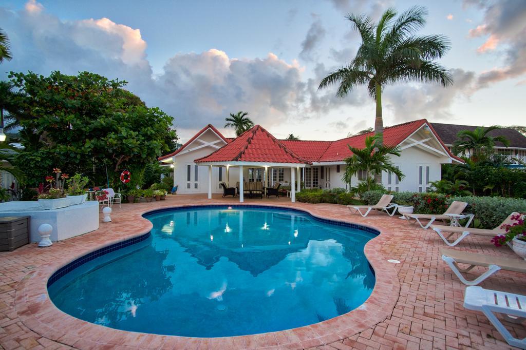 רנאוויי ביי Sunspot Villa מראה חיצוני תמונה