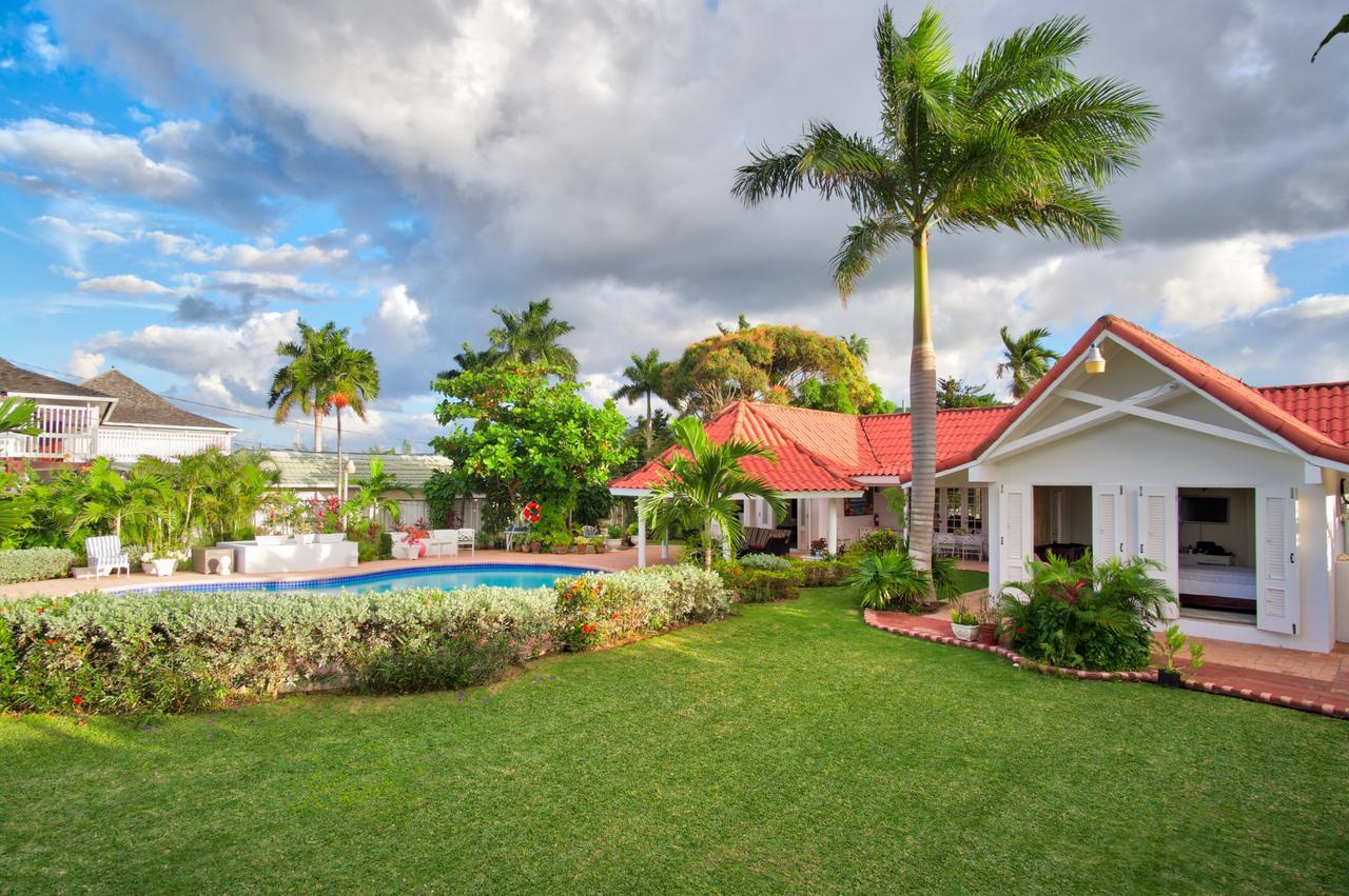 רנאוויי ביי Sunspot Villa מראה חיצוני תמונה