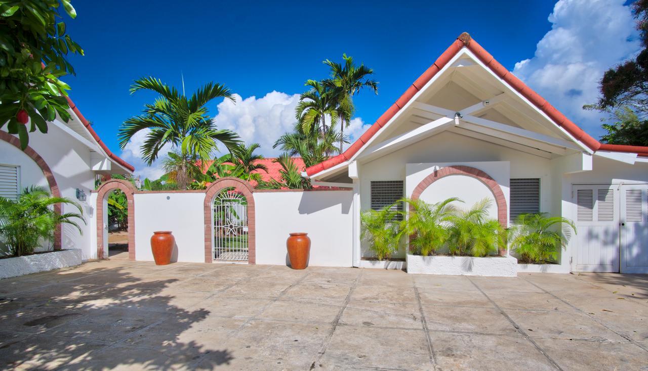 רנאוויי ביי Sunspot Villa מראה חיצוני תמונה
