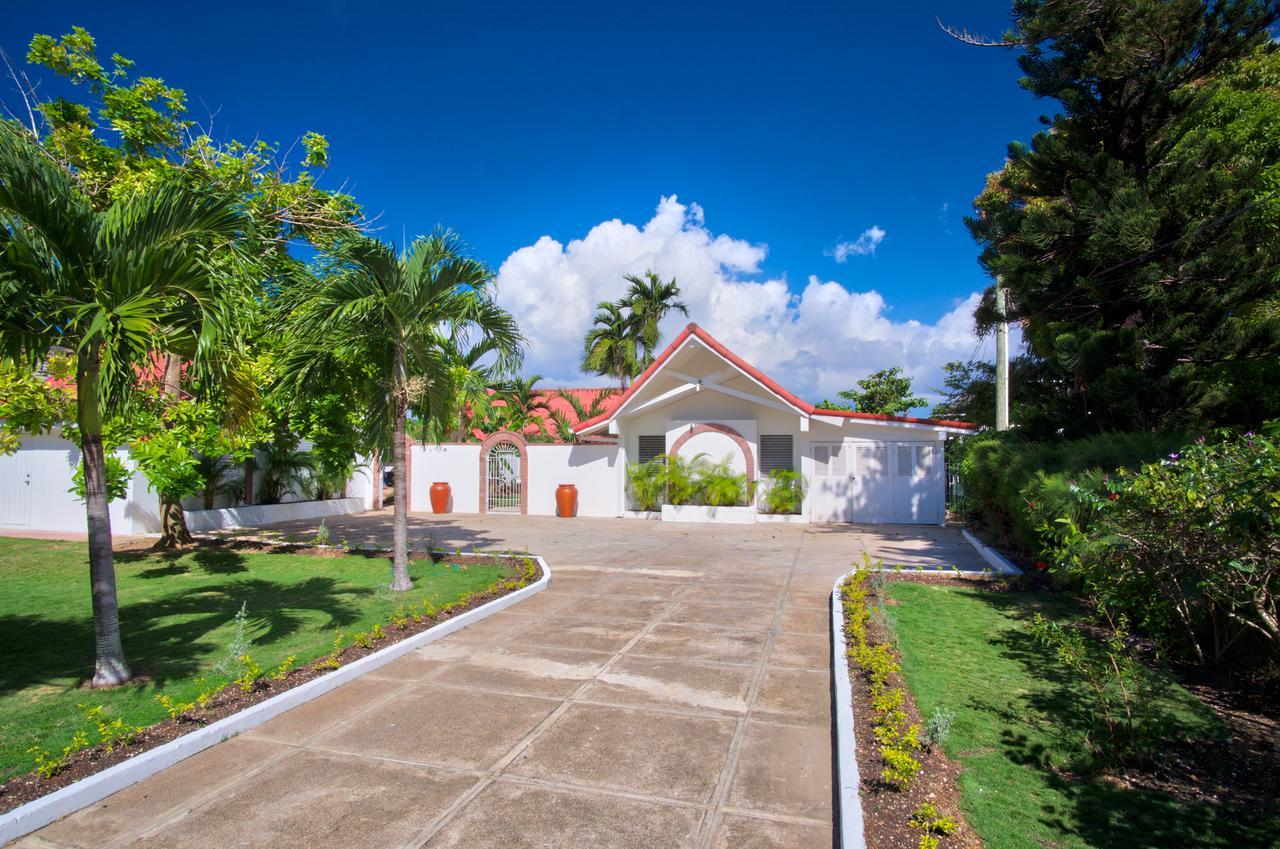 רנאוויי ביי Sunspot Villa מראה חיצוני תמונה
